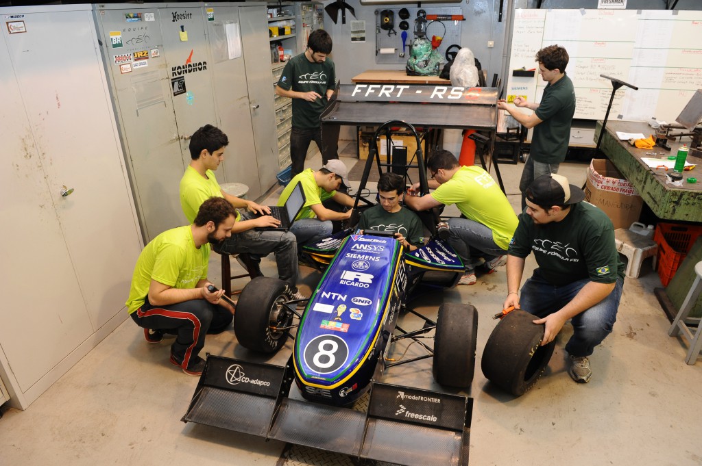 Equipes da Fórmula FEI falam sobre o projeto às vésperas da competição nacional